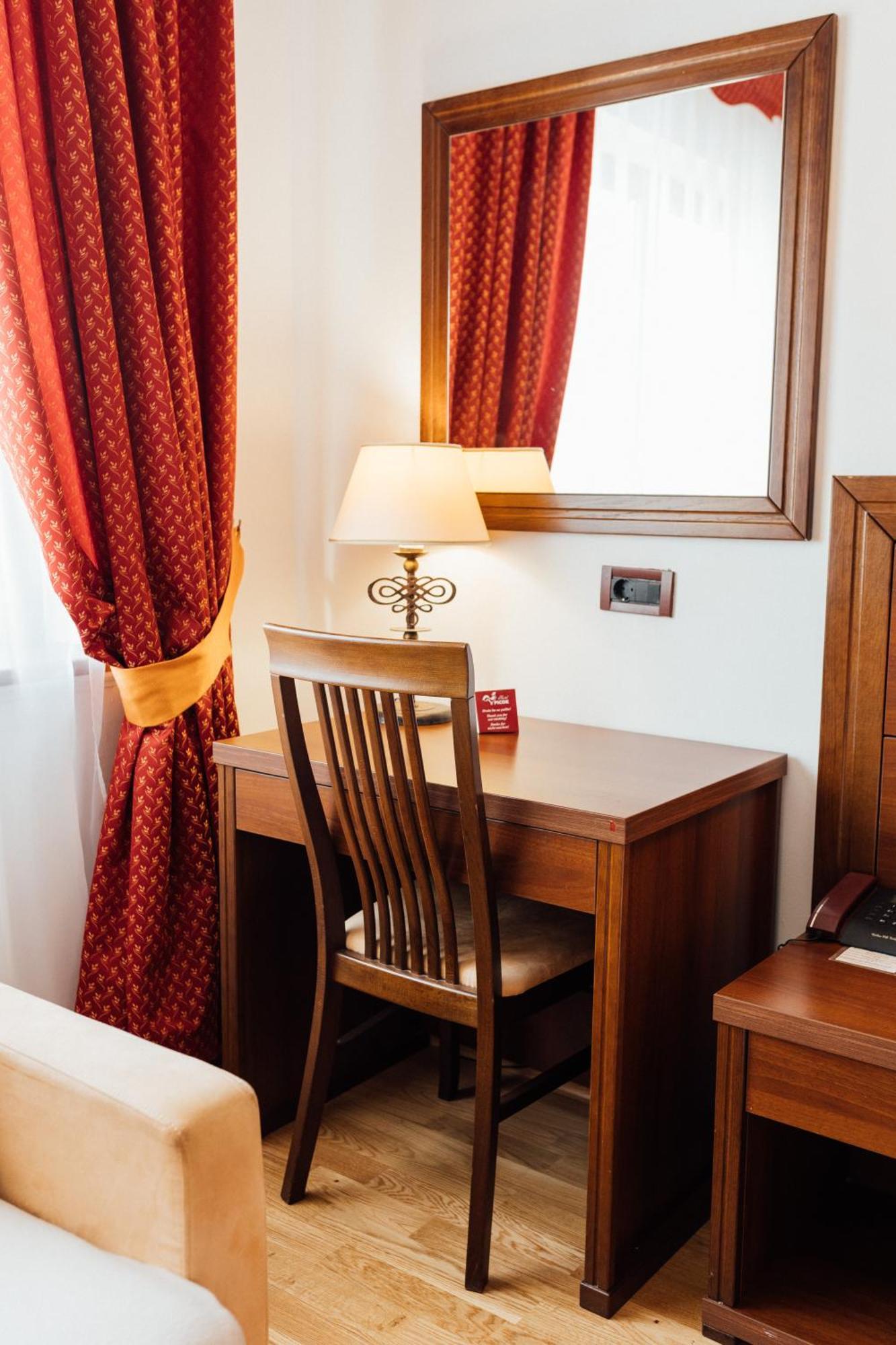 Hotel Picok Ðurđevac Extérieur photo